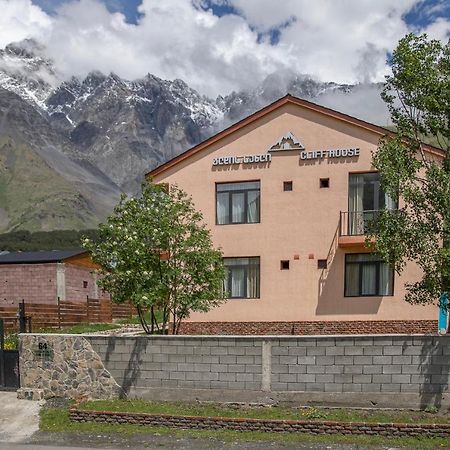 Cliff House Hotel Kazbegi Esterno foto
